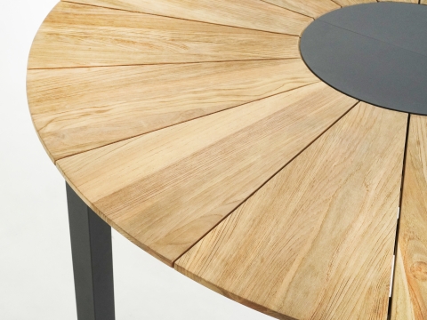 Zebra Catax Ausziehtisch graphit aus recyceltem Teak 135x135-185cm